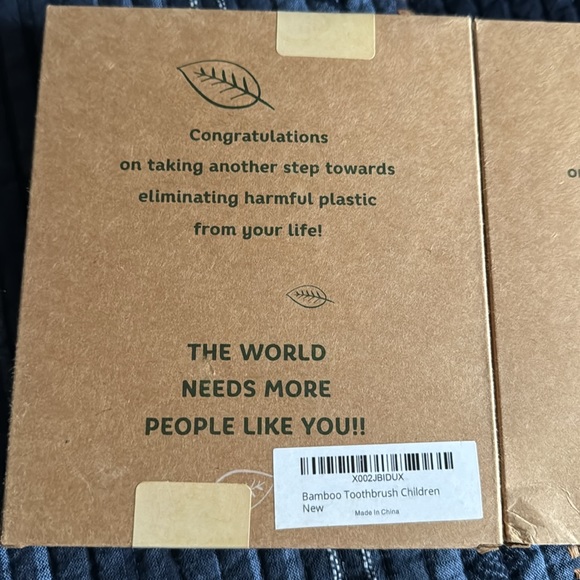 Greenzla 2 Packs Of Six Bamboo Toothbrushes - Picture 4 of 5